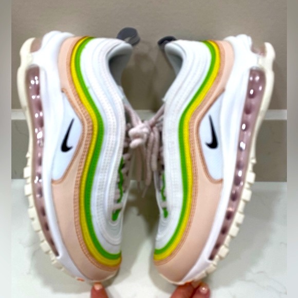 NIKE WOMENS AIR MAX 97 (WHITE/BLACK/PEARL PINK/ACTION GREEN) - Picture 4 of 8